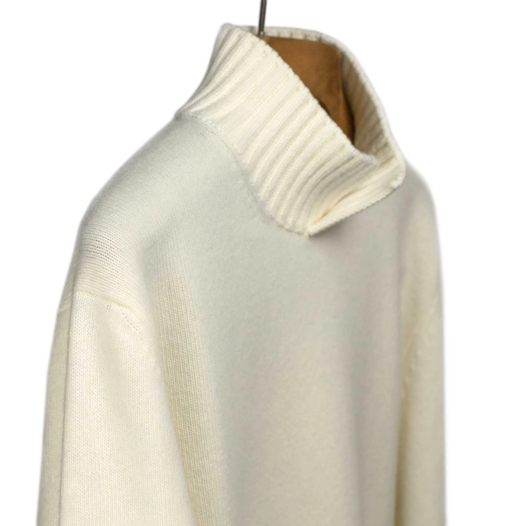 Aalbano convertible mock neck sweater in cream wool