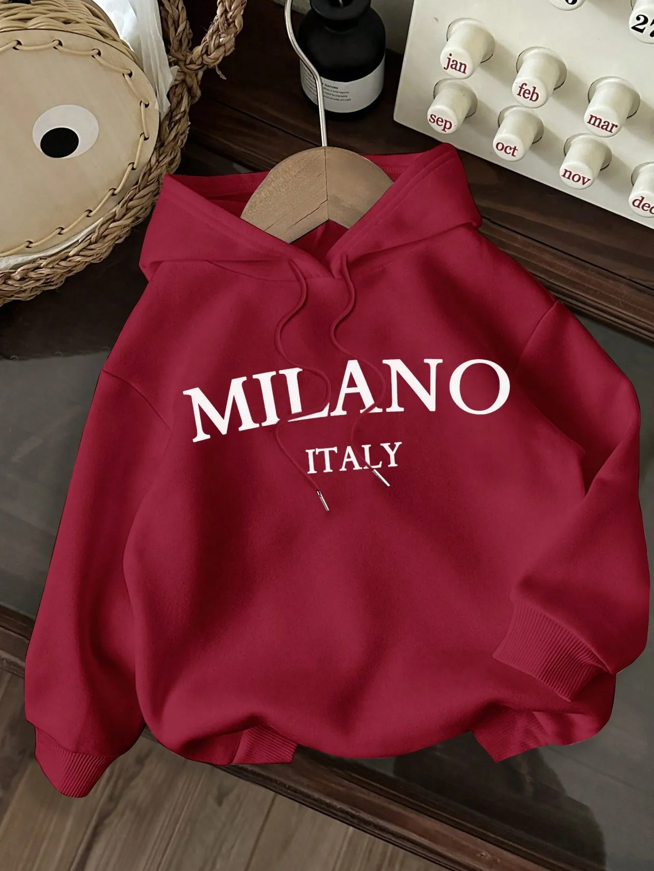 EZwear Casual Minimalist Milano Print Graphic White Hoodie Oversized Thermal Lined Warm Sweatshirt For Women, Suitable For Autumn/Winter