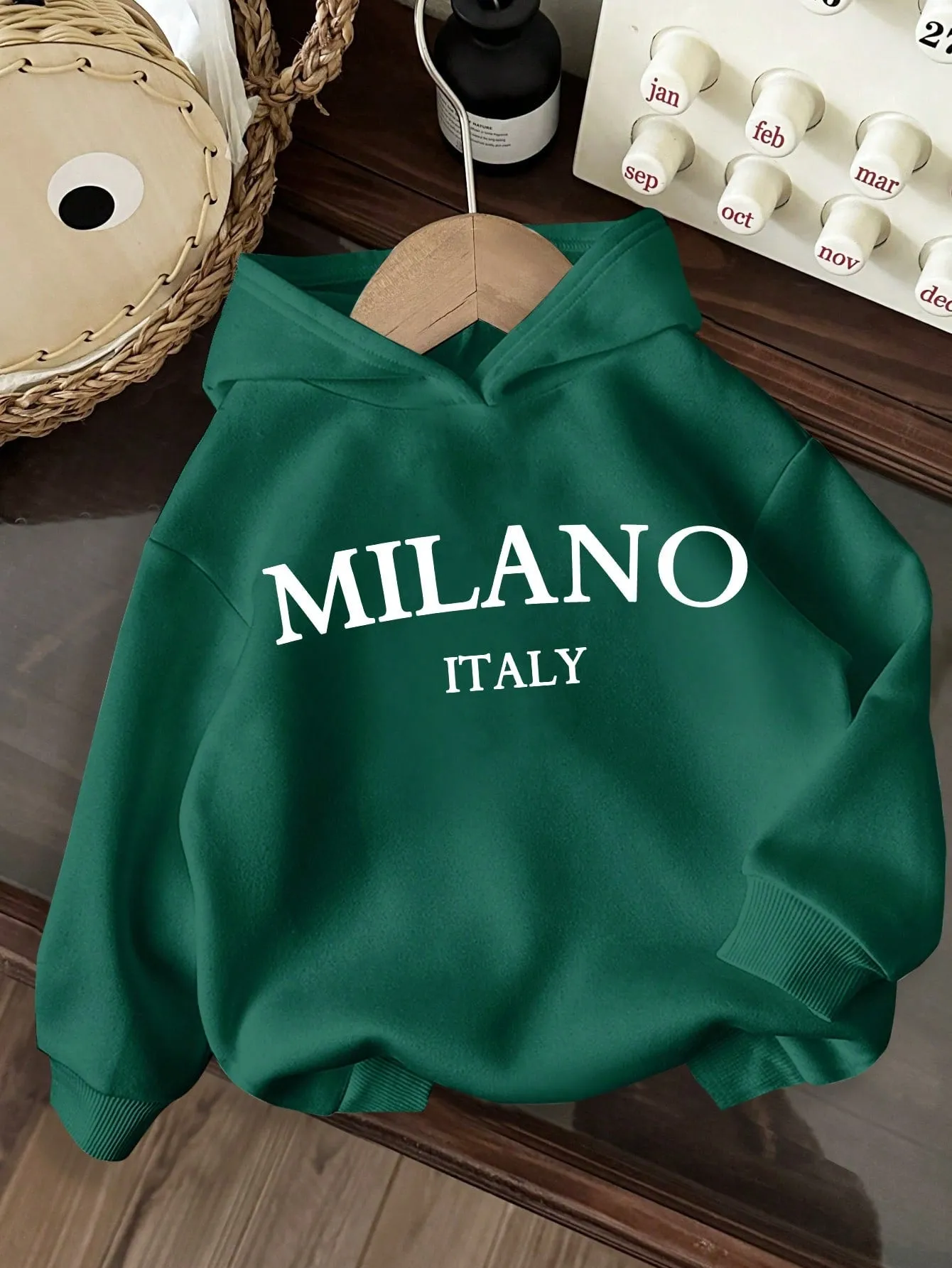 EZwear Casual Minimalist Milano Print Graphic White Hoodie Oversized Thermal Lined Warm Sweatshirt For Women, Suitable For Autumn/Winter