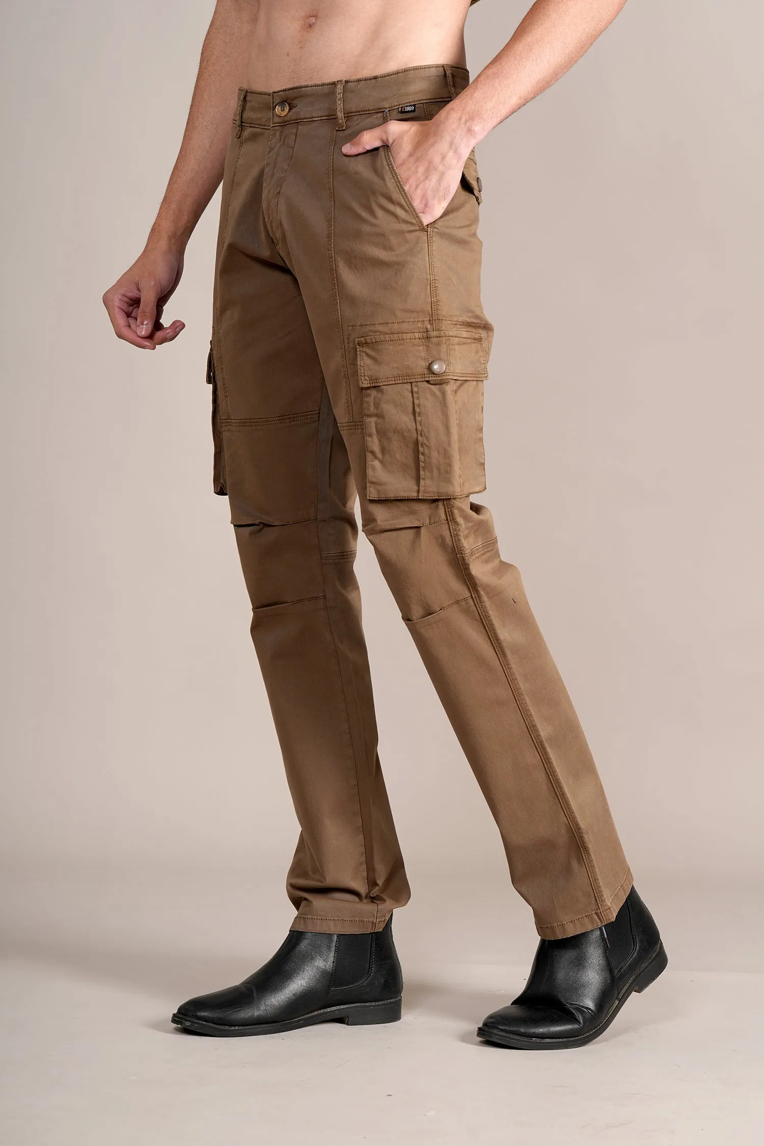 Men Brown Solid Casual Cargo Pant