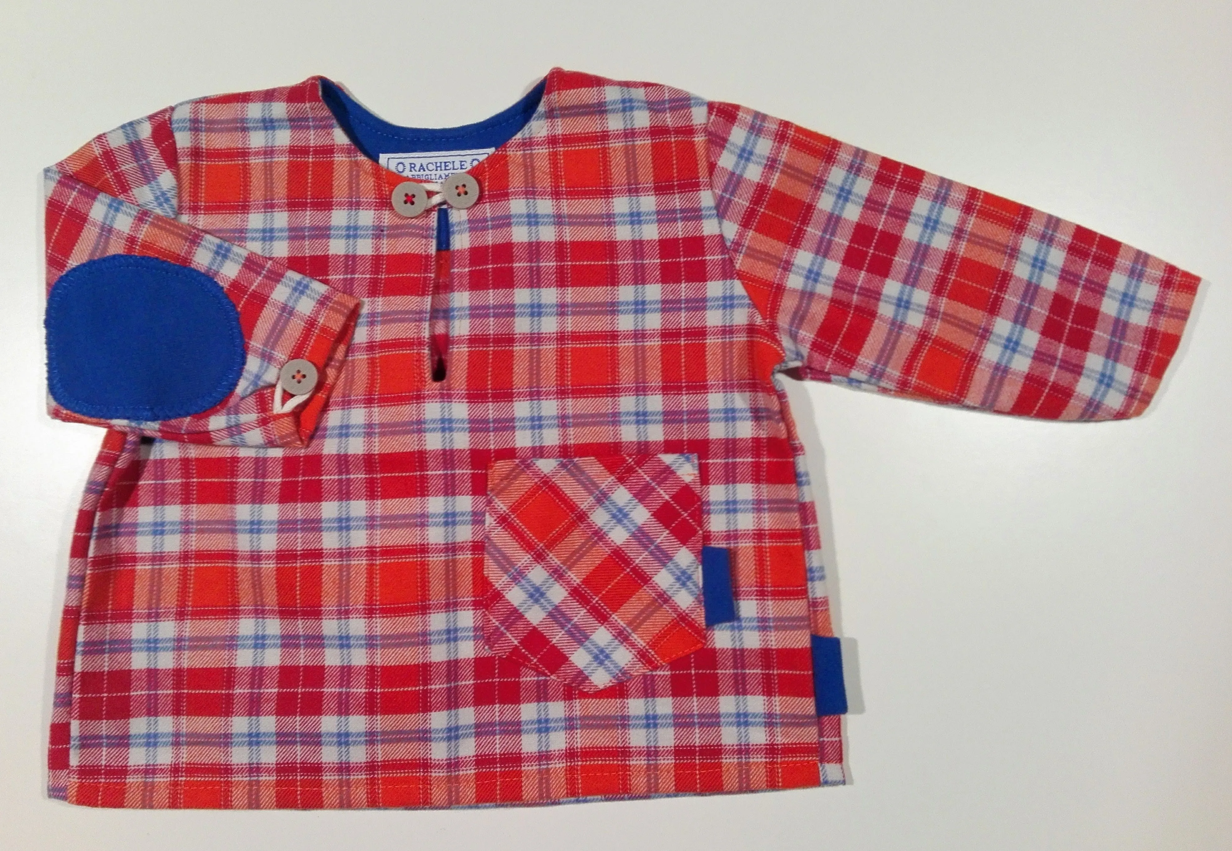 Shirt in flanel with patches on the sleeve